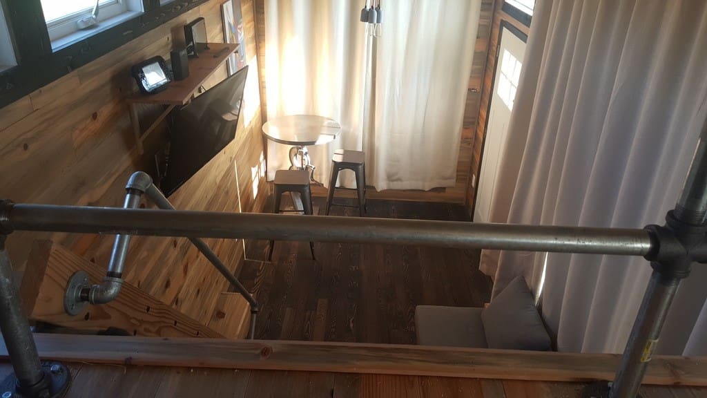 28-feet-sips-tiny-house-tennessee-4