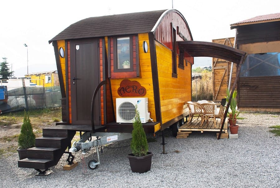 aero-camphouse-tiny-house-bulgaria-14