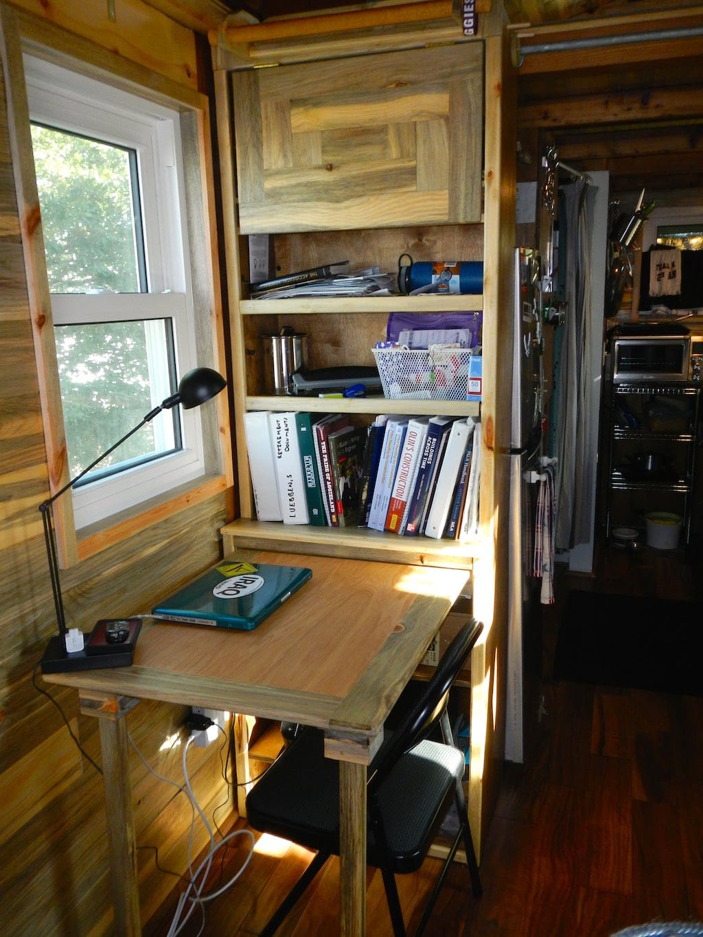stephanis-tiny-house-college-student-5