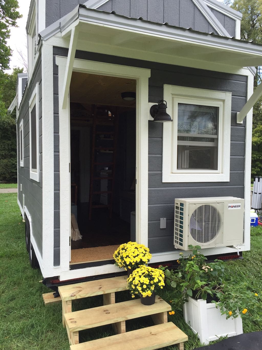 wanigan-burrow-tiny-homes-1