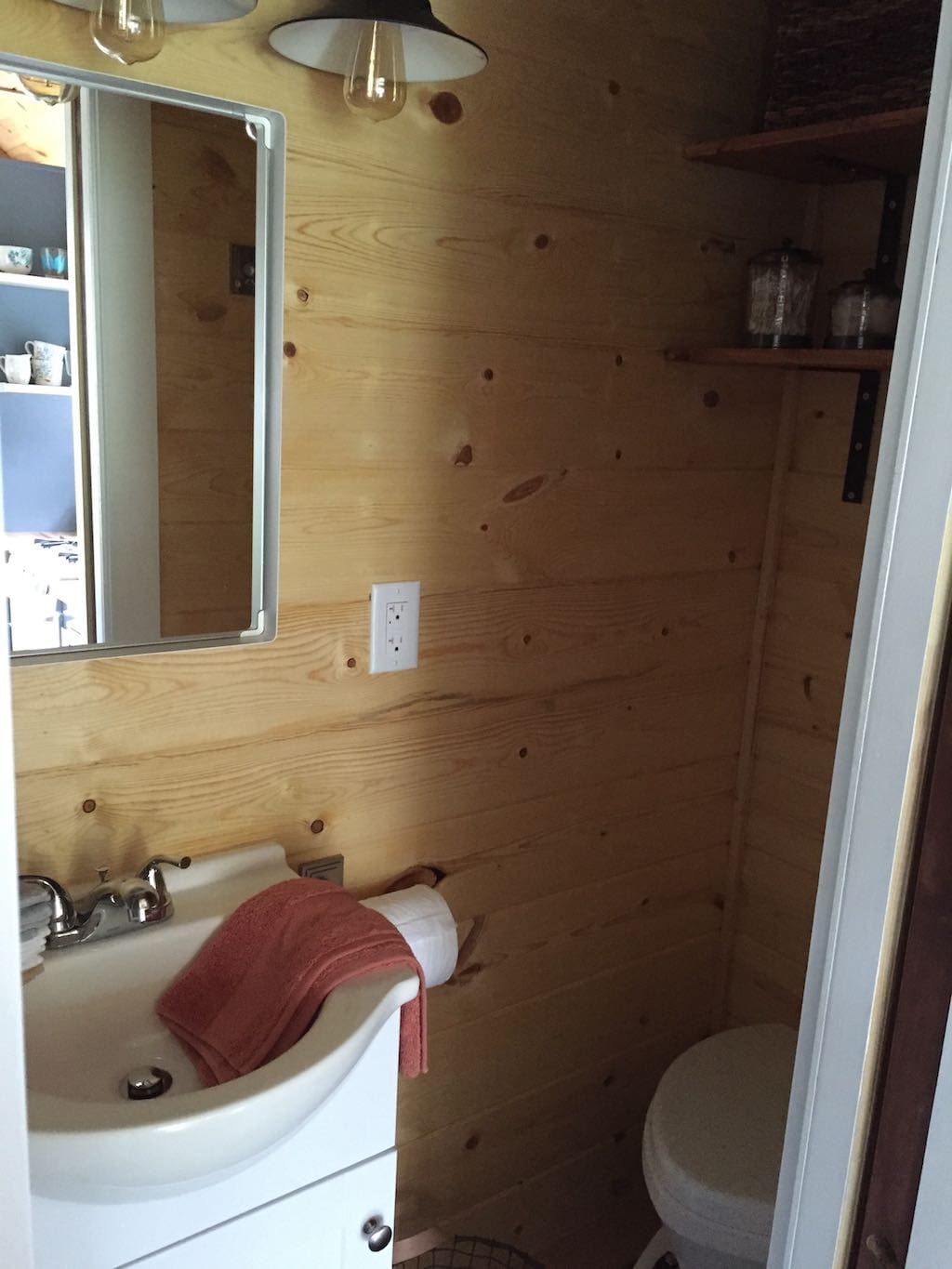 wanigan-burrow-tiny-homes-8