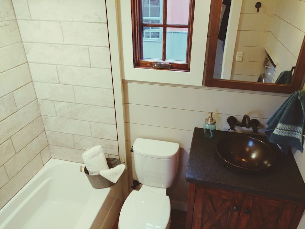 Farmhouse Luxury Gooseneck Tiny House 6 farmhouse-luxury-gooseneck-tiny-house-5