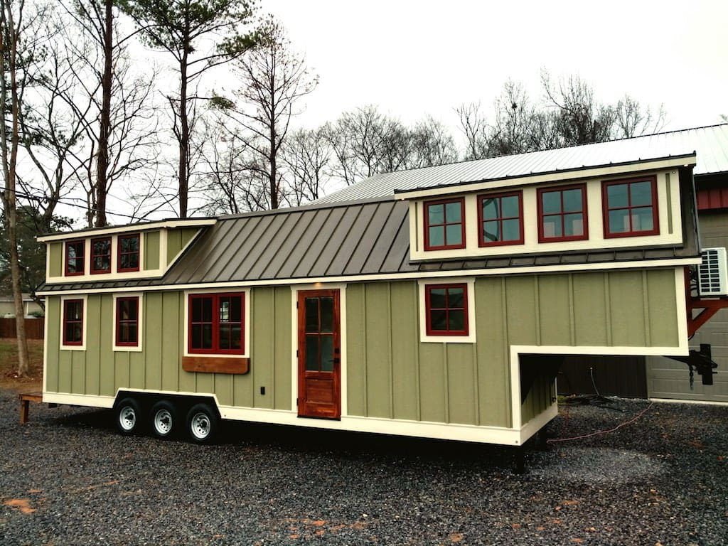Farmhouse Luxury Gooseneck Tiny House 1 farmhouse-luxury-gooseneck-tiny-house-7