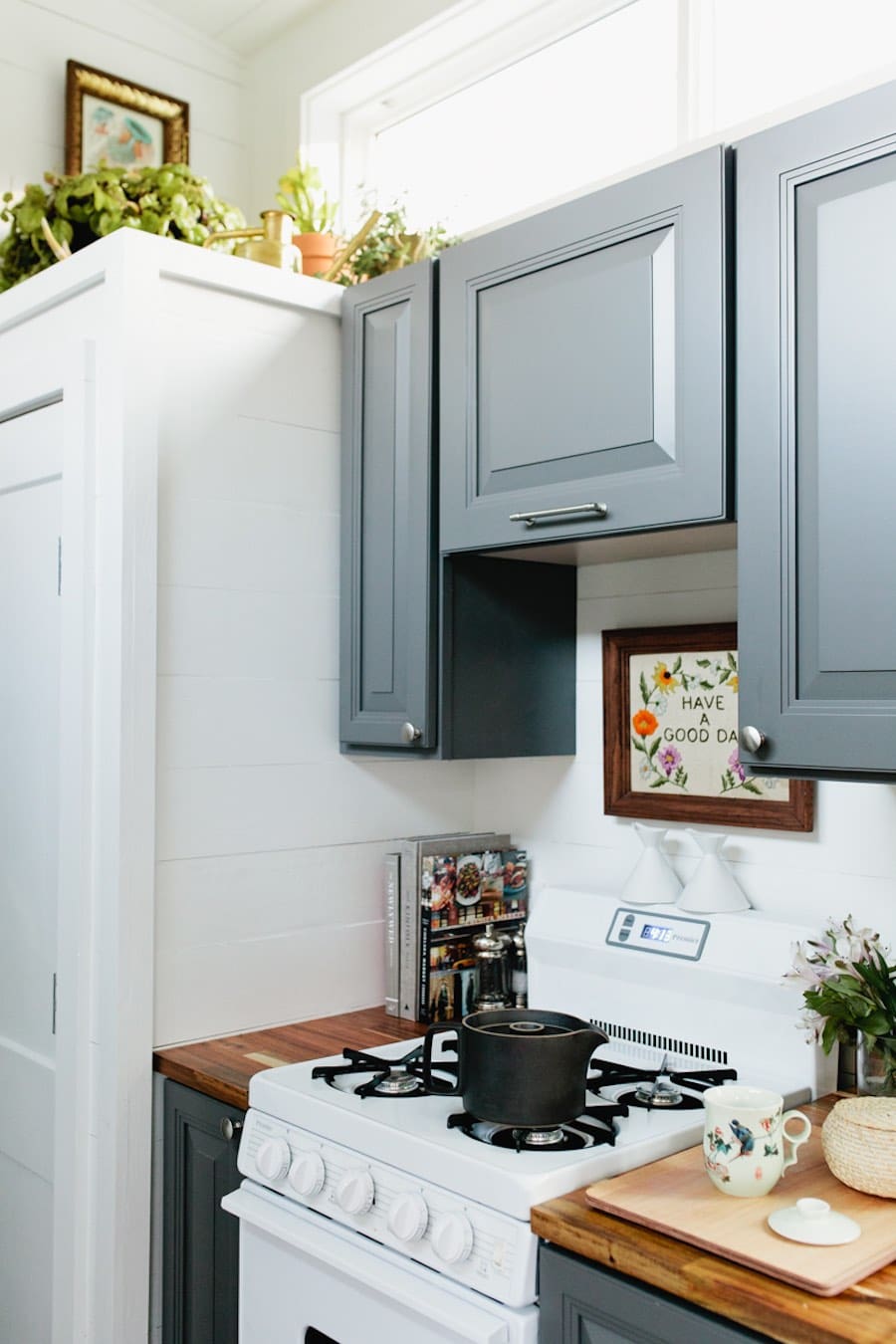 golden-american-tiny-house-5