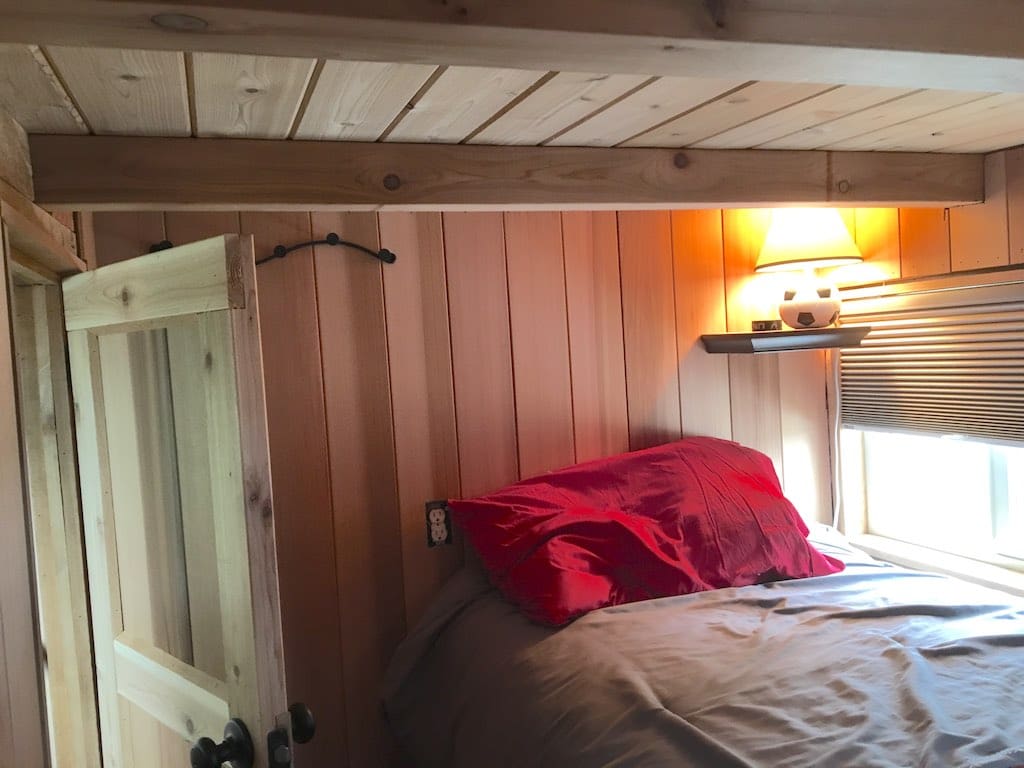 this-is-livin-tiny-house-7