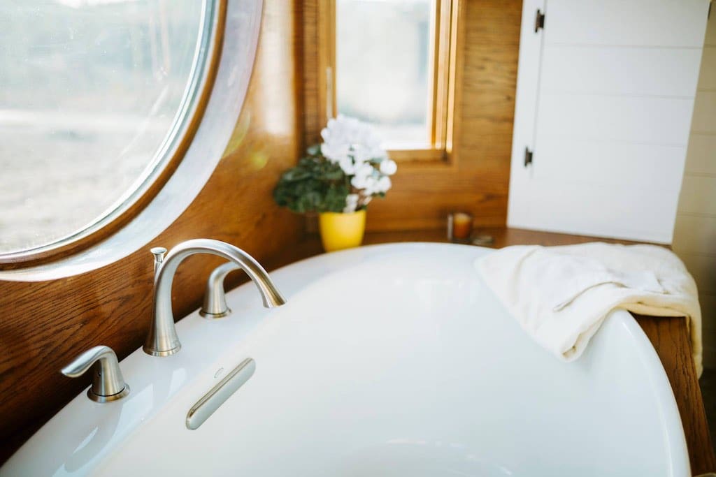 The Monocle 2 the-monocle-wind-river-tiny-homes-16