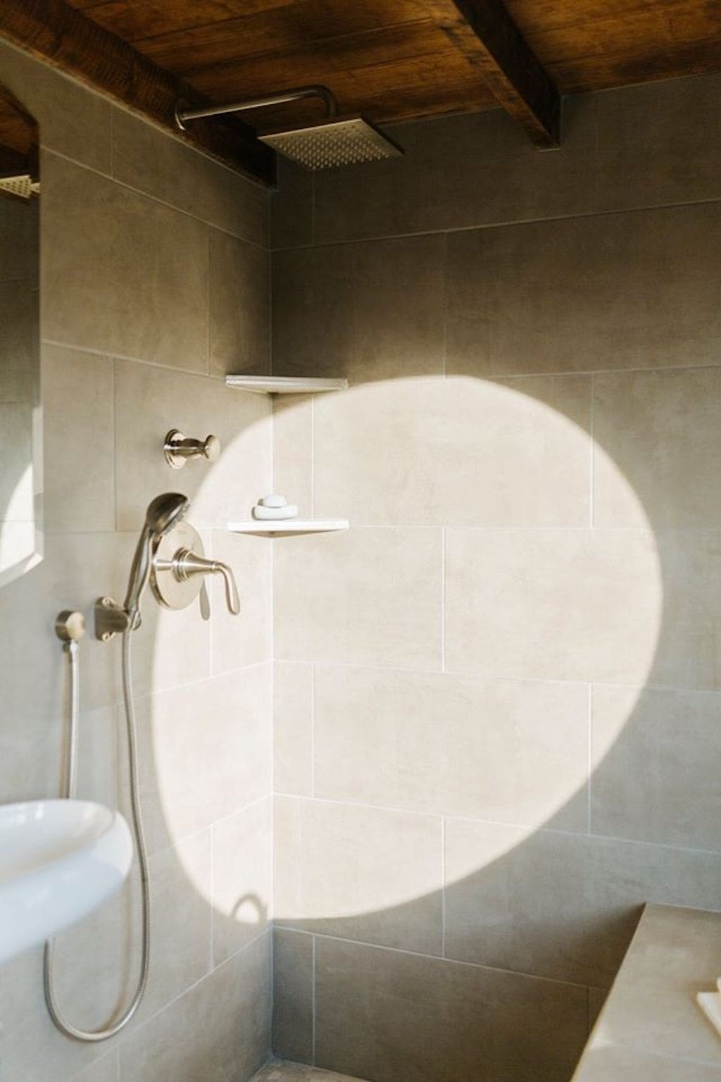 The Monocle 4 the-monocle-wind-river-tiny-homes-18