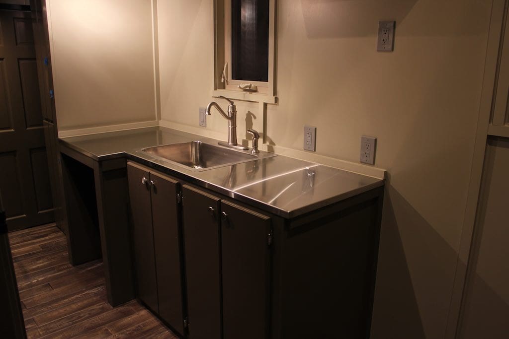 the-stopover-tiny-house-dallas-texas-3