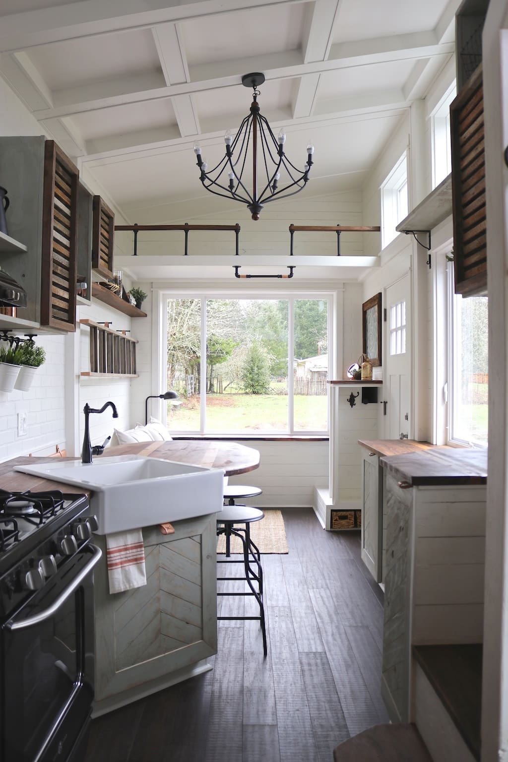 the-getaway-handcrafted-movement-2