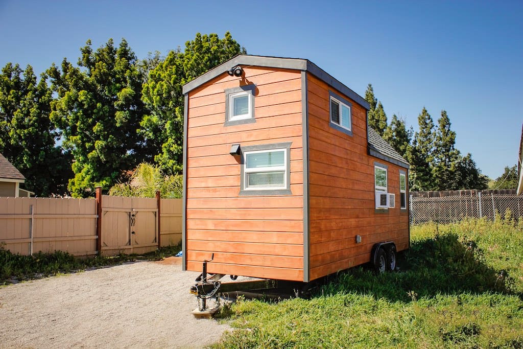 redwood-tiny-house-1