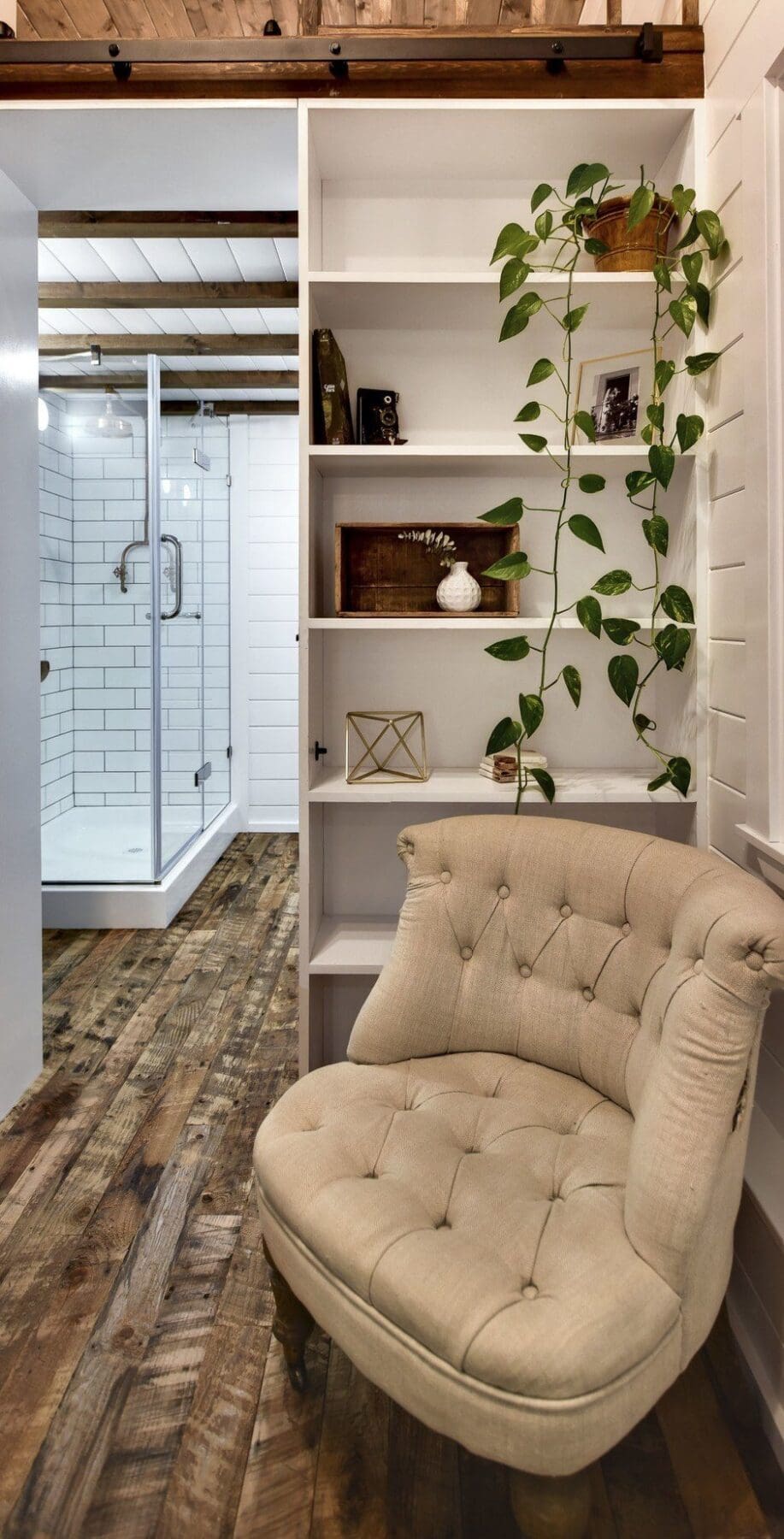 Rustic Loft - A Luxury 273 Square Feet Tiny House on Wheels 7 rustic-loft-8