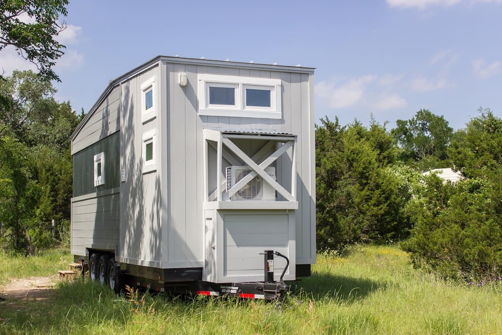 falling-leaves-tiny-house-19