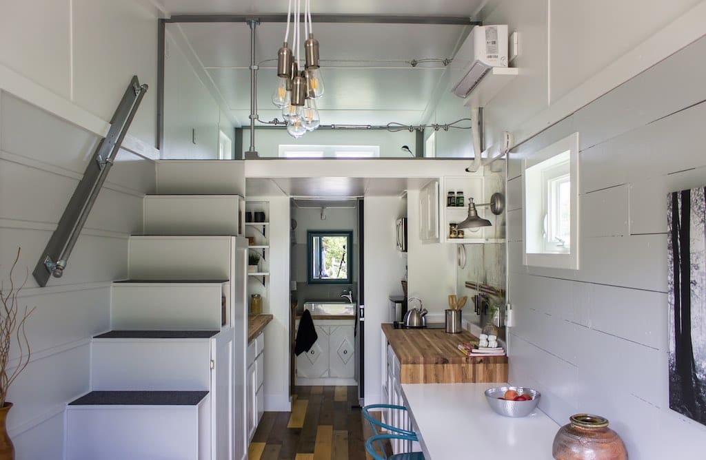 falling-leaves-tiny-house-2