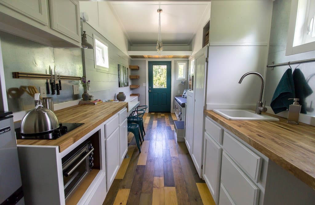 falling-leaves-tiny-house-3