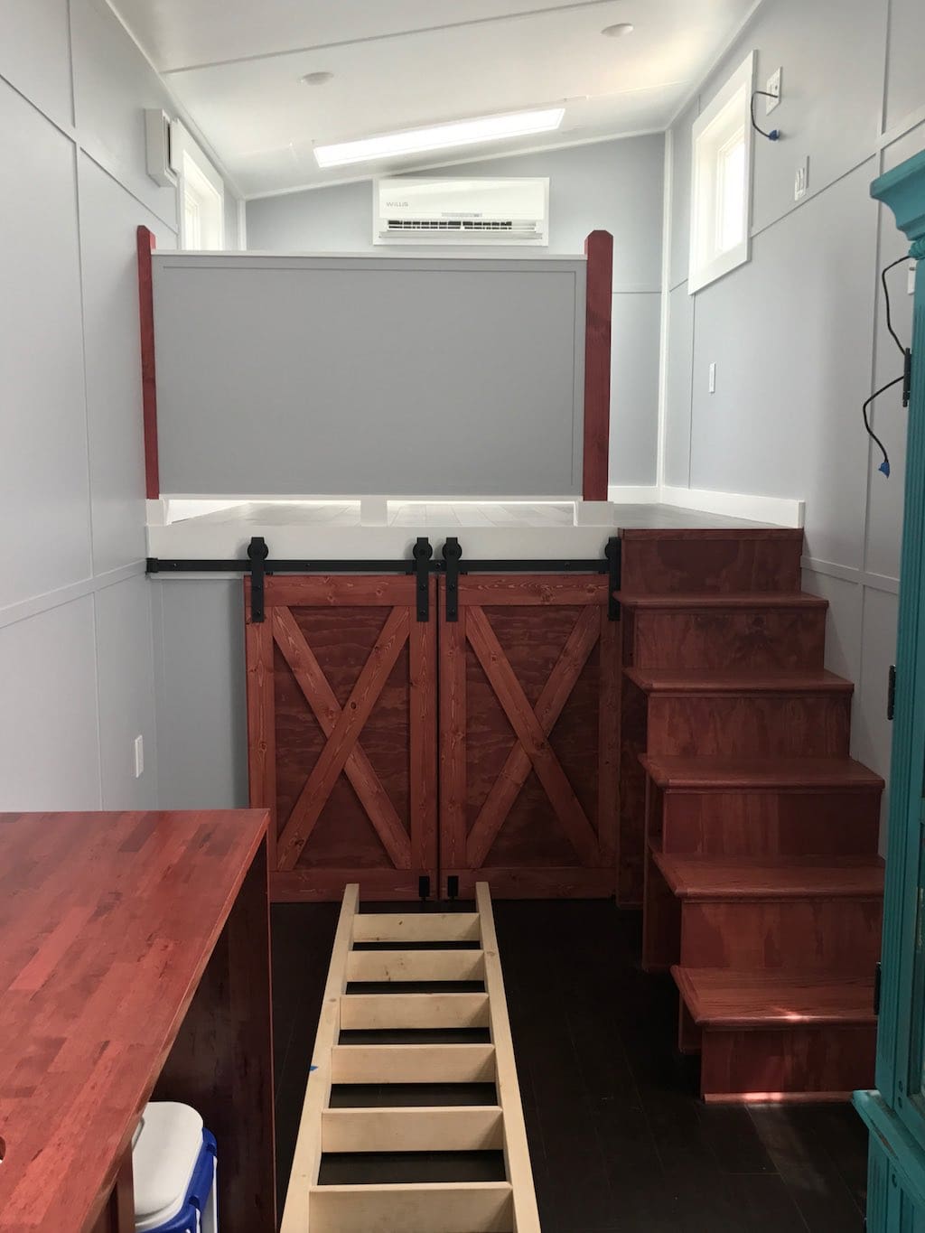 24-gooseneck-tiny-house-chattanooga-4