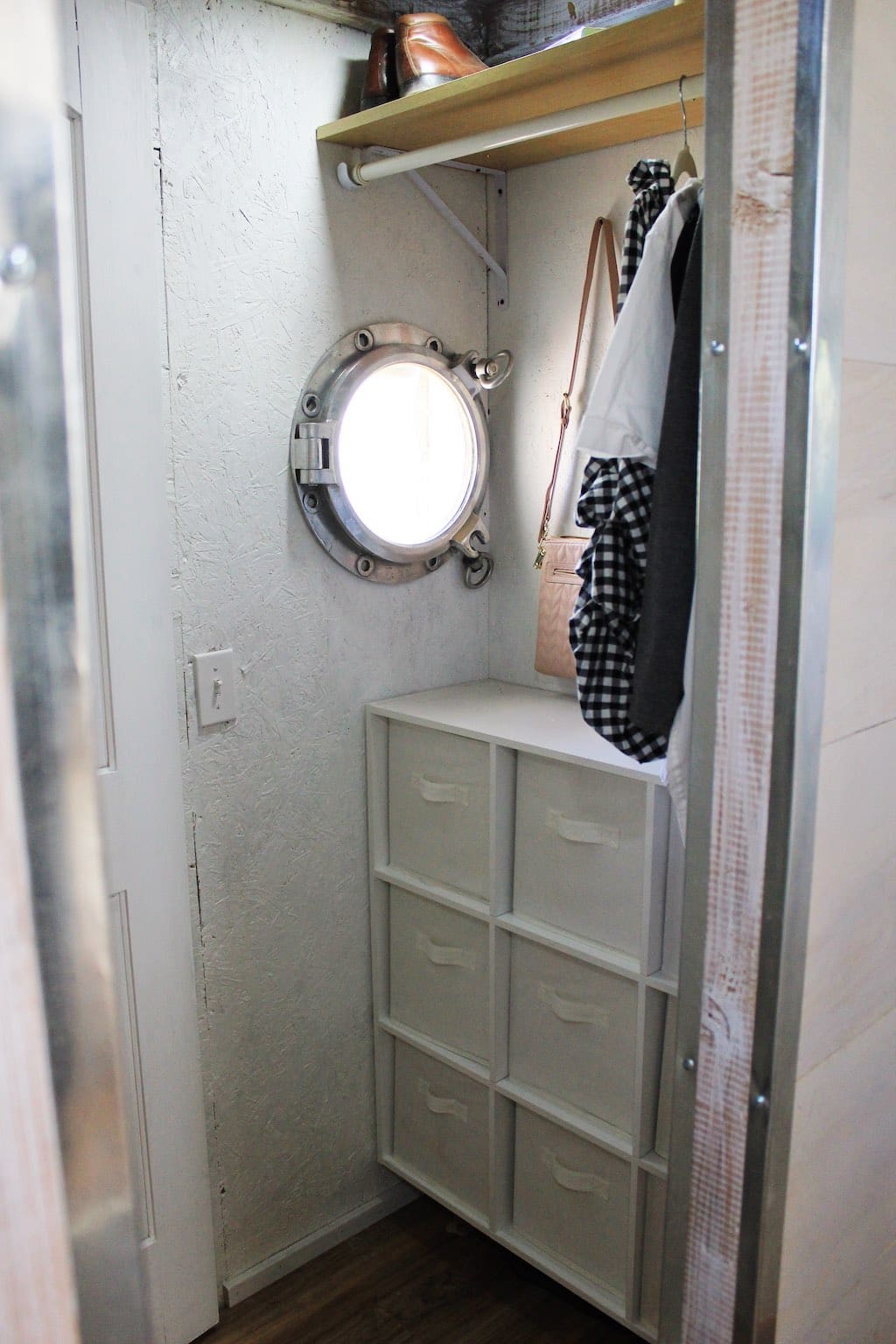 black pearl tiny house 15