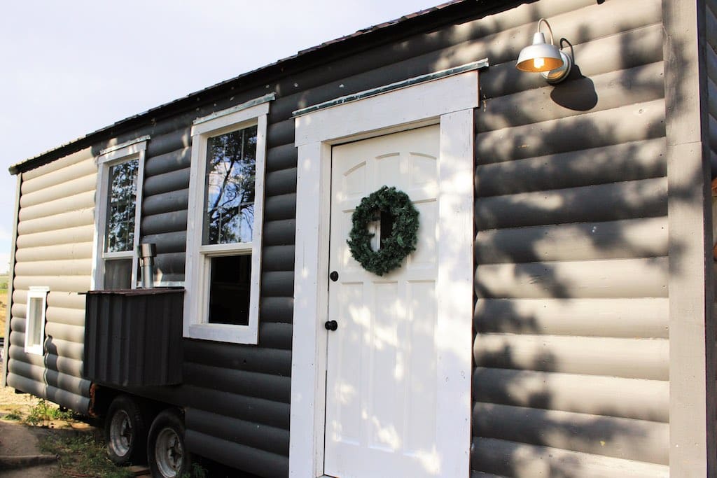 black pearl tiny house 16