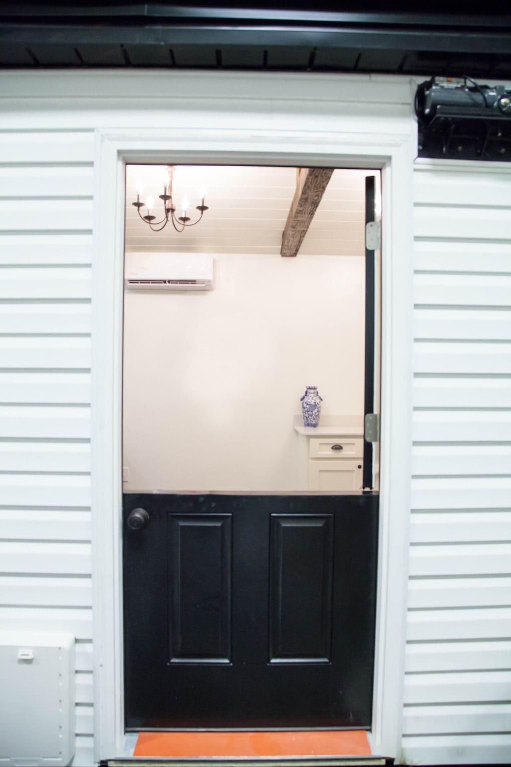 english-cottage-alpine-tiny-homes-8