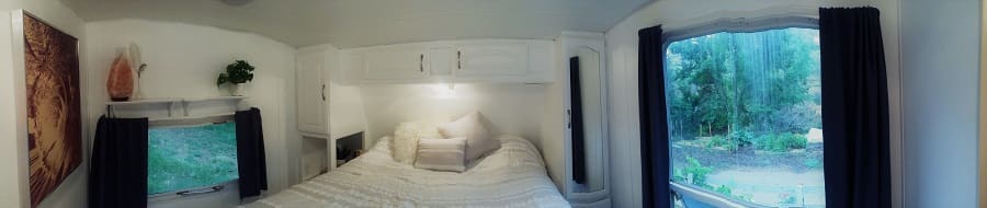 ocean-inspired-5th-wheel-9