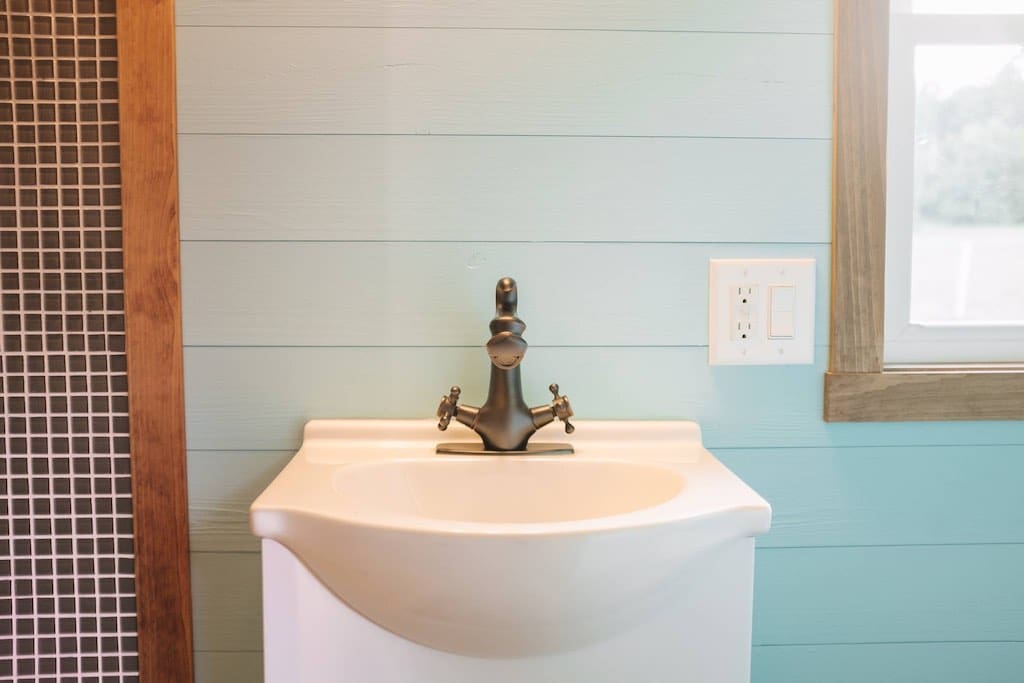 the big whimsy wind river tiny homes 9