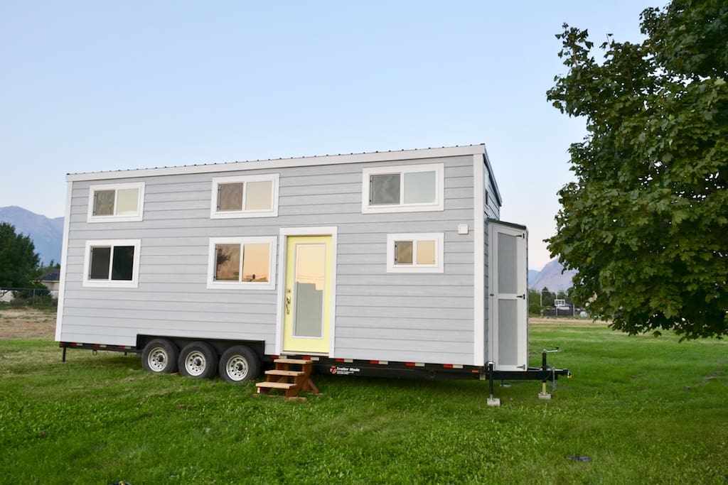 beach chic tiny house 1