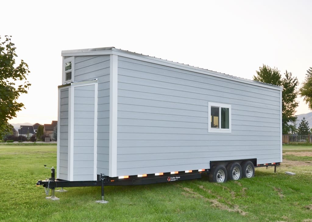 beach chic tiny house 10
