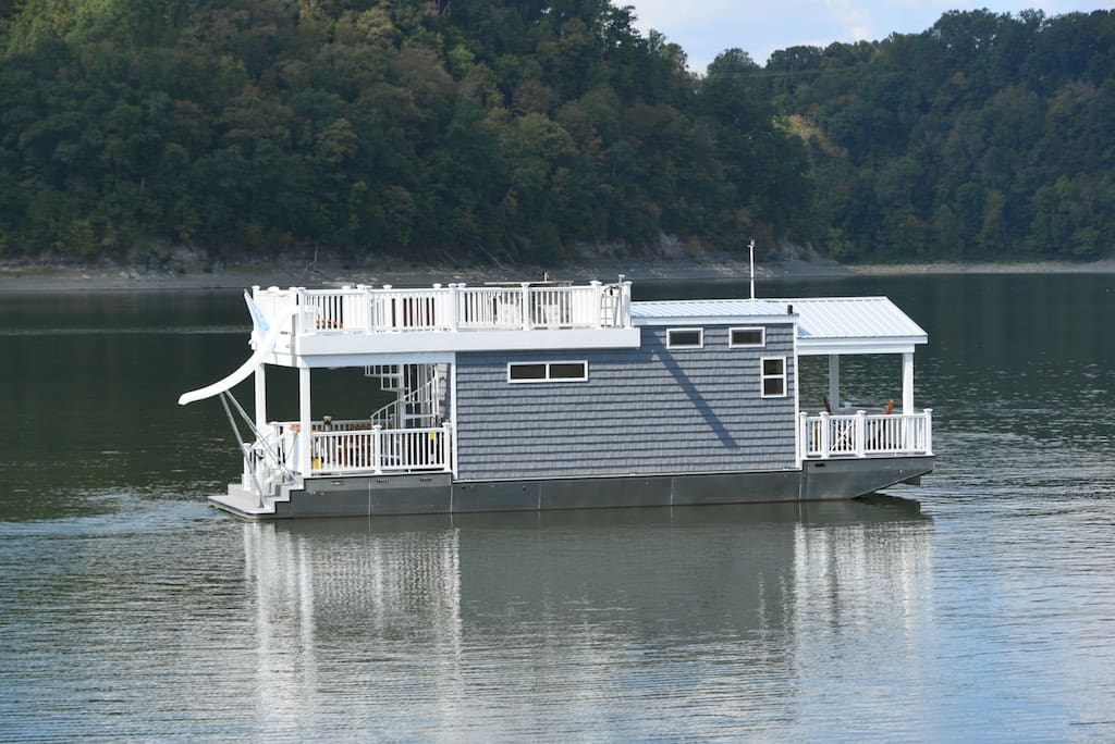 harbor cottage houseboat 12