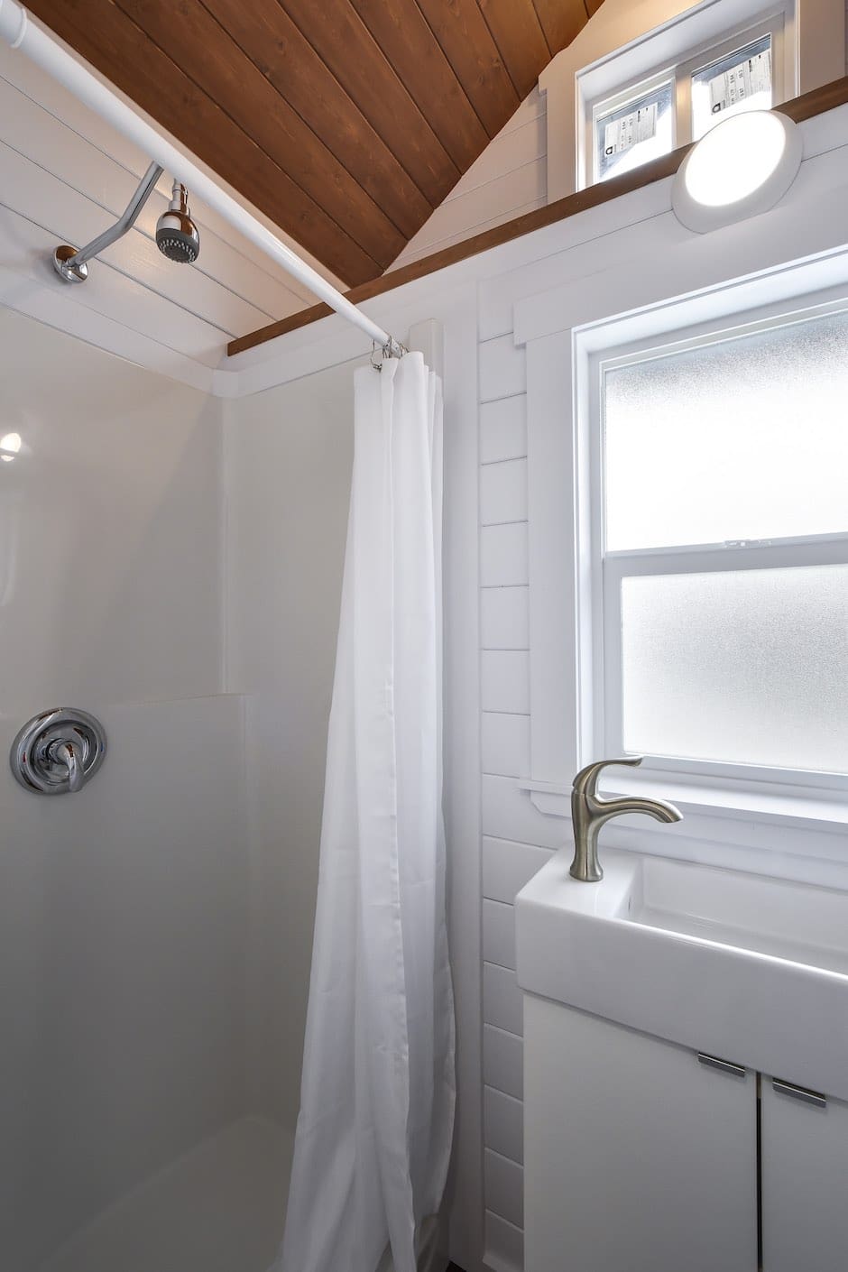 great canadian tiny house 6