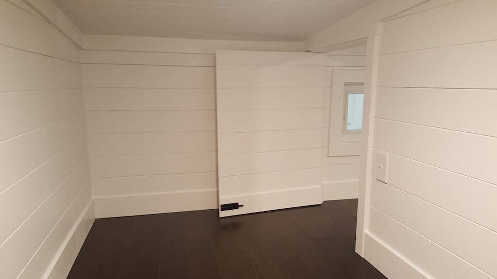 cape cod tiny house 11