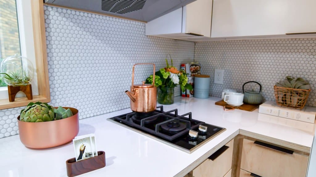 modern 16 tiny house 4