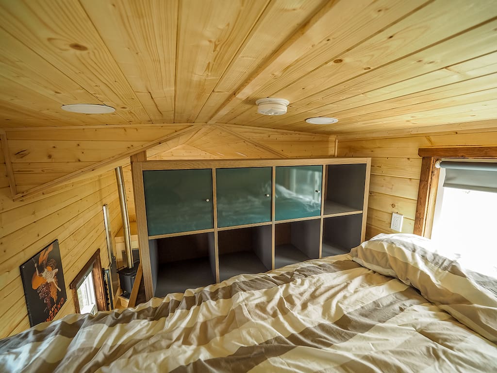 The Crow 6 the crow blackbird tiny houses 6