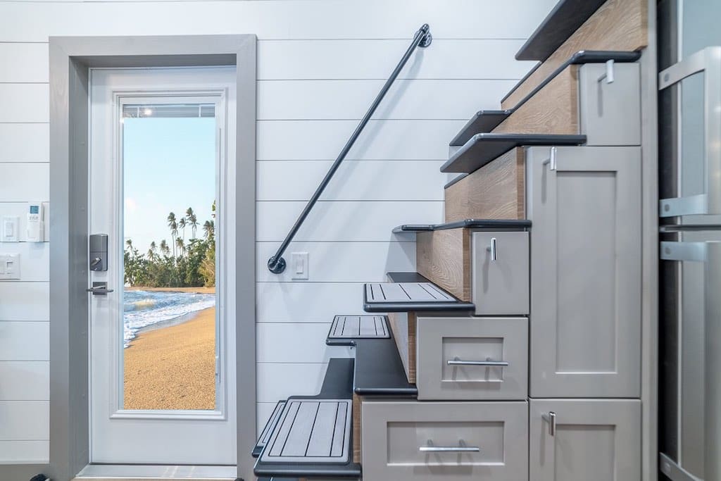 the lee movable roots 11