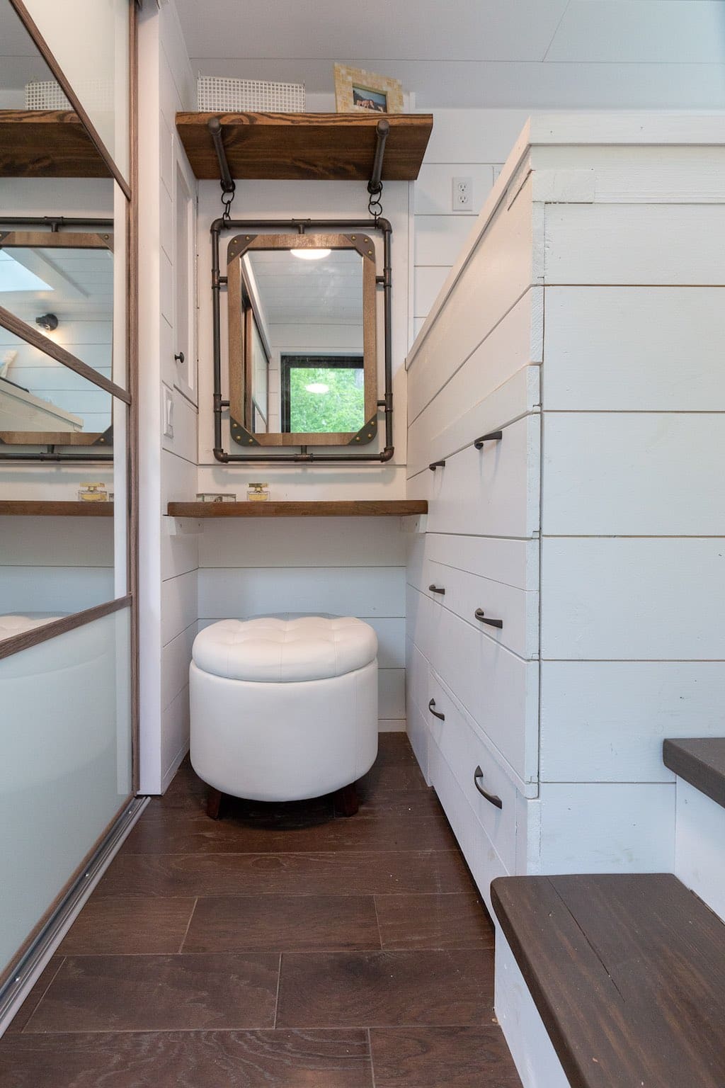 28' Luminaire Tiny House on Wheels: A Beautiful & Spacious Alternative to Traditional Housing 12 luminaire 10