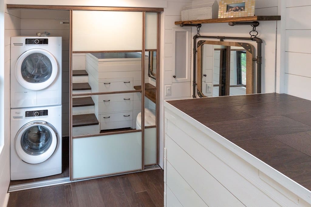 28' Luminaire Tiny House on Wheels: A Beautiful & Spacious Alternative to Traditional Housing 15 luminaire 13