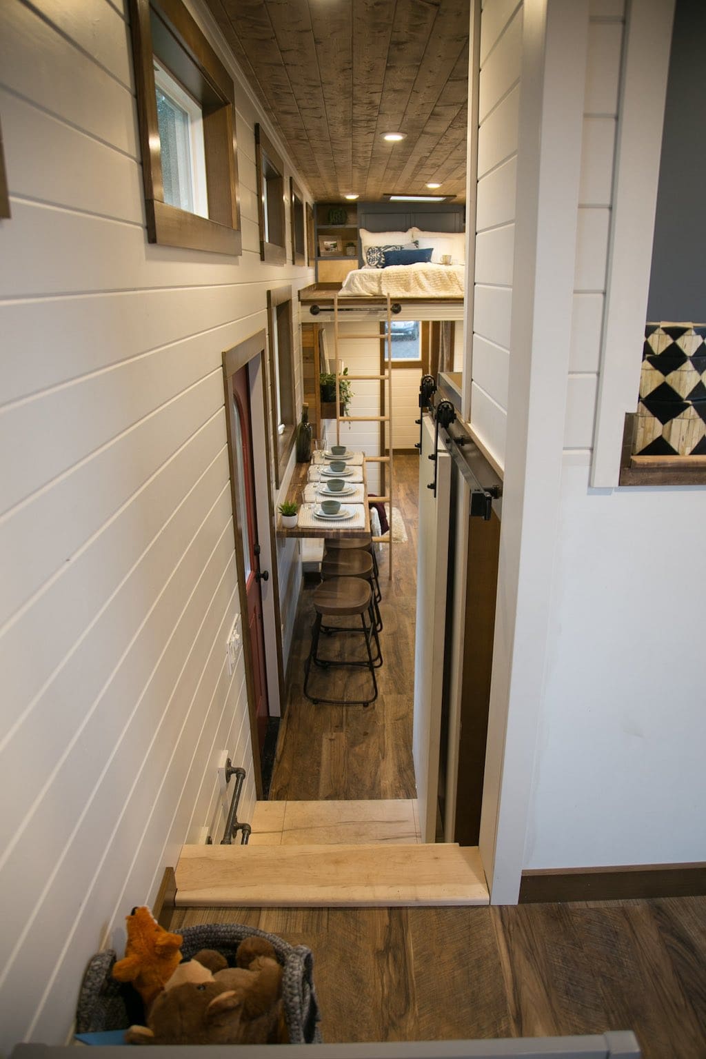 tiny traveling dream home 17