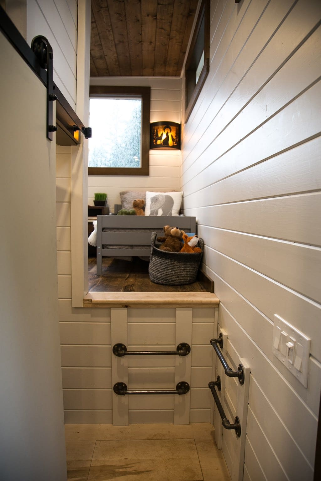 tiny traveling dream home 18