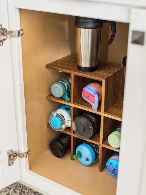 Small Kitchen Hacks: 25 Simple Tricks to Maximize Your Space and Efficiency 21 1498152713019