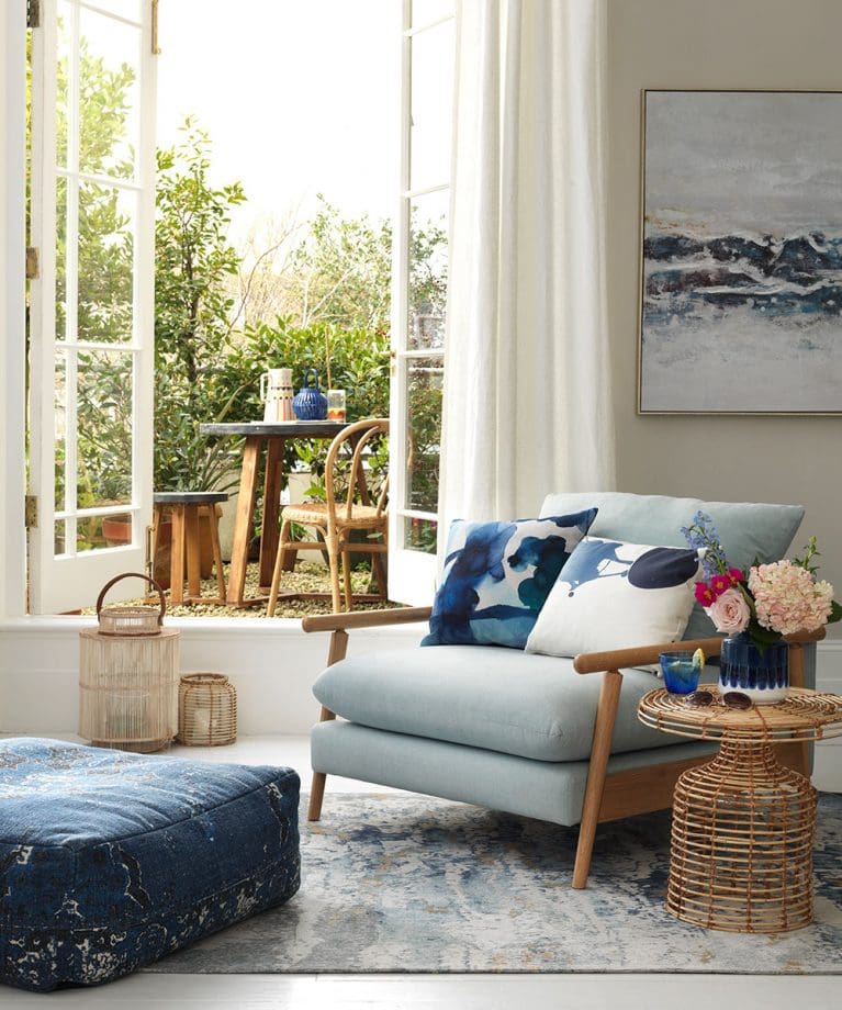 12 Small Living Room Designs and Ideas That Will Maximize The Limited Space 9 Small living room ideas statement pieces 767x920 1