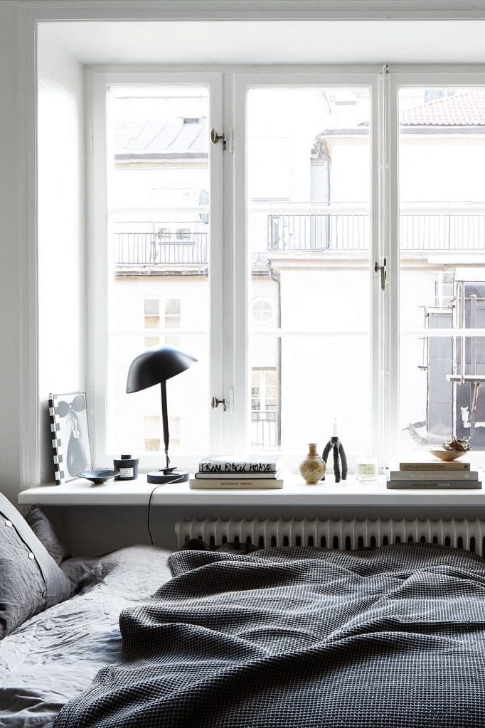 Bedroom Space-Saving Ideas Perfect For Tiny House 3 bed