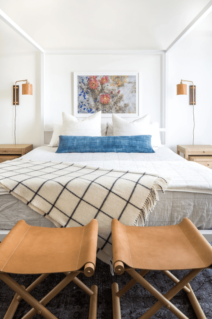 Bedroom Space-Saving Ideas Perfect For Tiny House 5 white