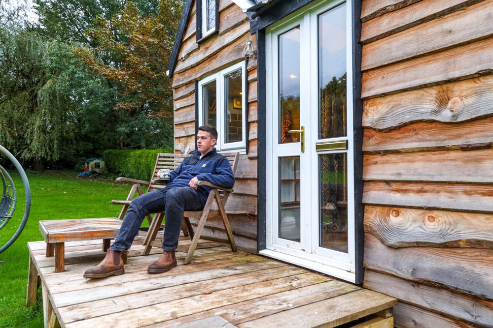 Teenager Builds A Tiny House For Only £6,000 6 Teenager Builds A Tiny House For Only £6,000