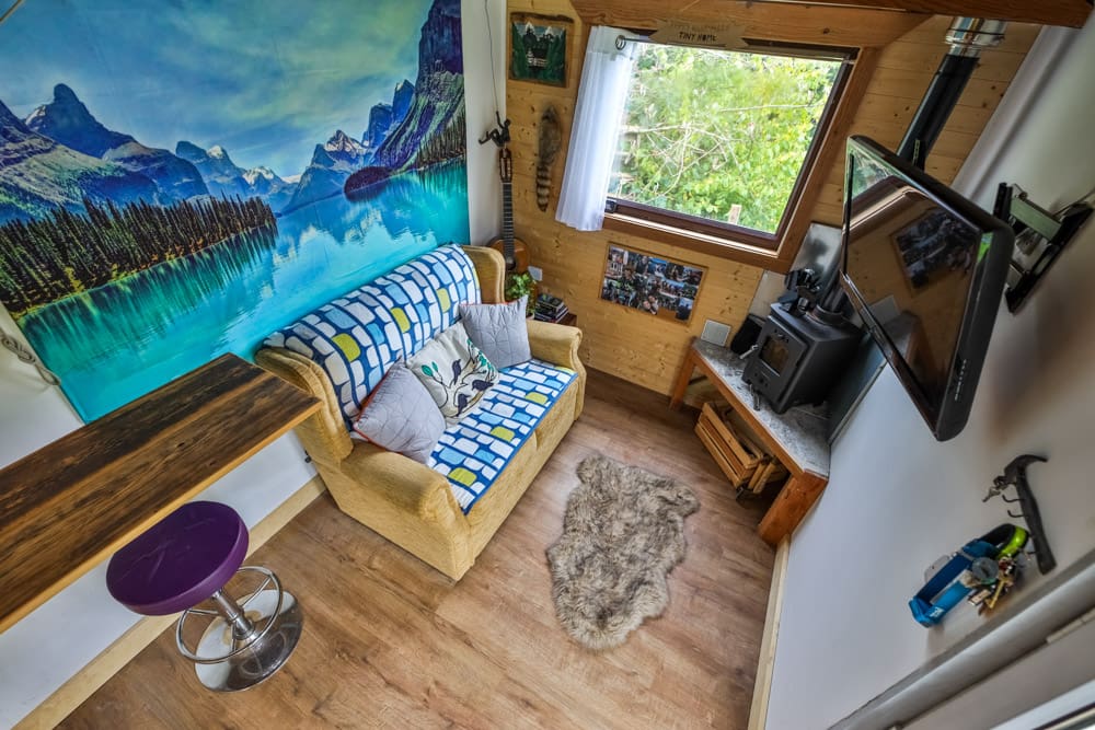 Teenager Builds A Tiny House For Only £6,000 4 17 YEAR OLD BUILDS TINY HOUSE 6 of 10