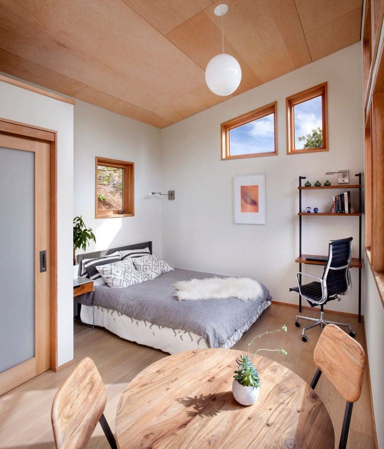 Contemporary Prefab Tiny House 3 768x897 1