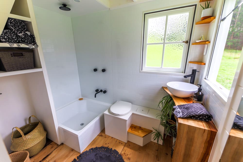 Incredible Tiny House With A Pop-up Roof 3 DIY TINY HOUSE WITH POP UP ROOF 4 of 9