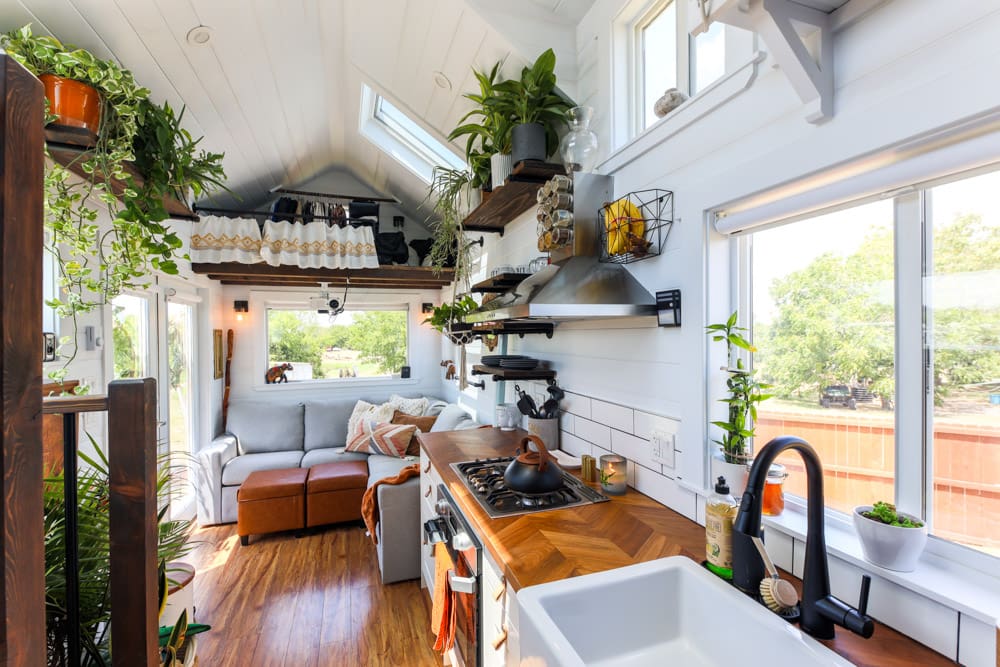 Marvelous Tiny House With A Built-in Sauna 3 TINY HOUSE WITH SAUNA 2 of 11