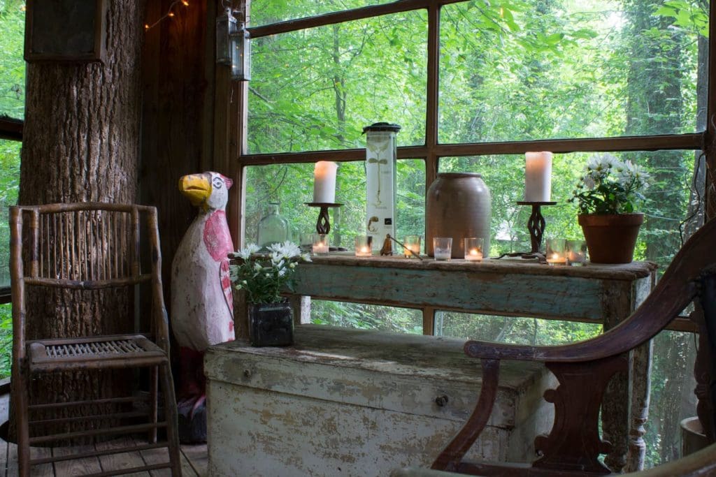 This Secluded Intown Treehouse Is Getting A Lot Of Attention 6 328d5aaa original