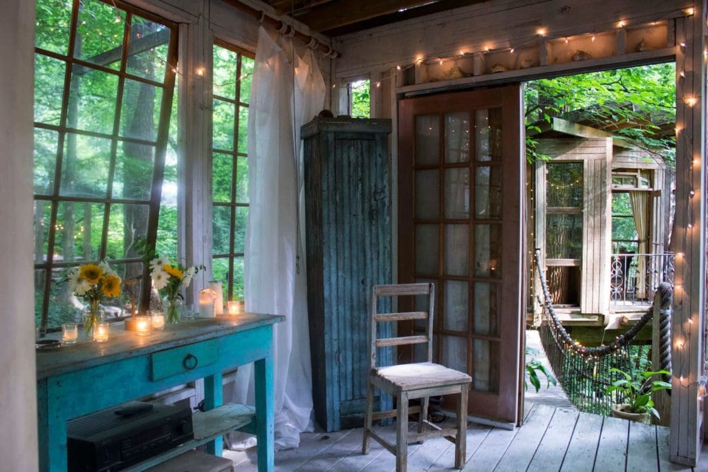 This Secluded Intown Treehouse Is Getting A Lot Of Attention 8 43f6de69 original