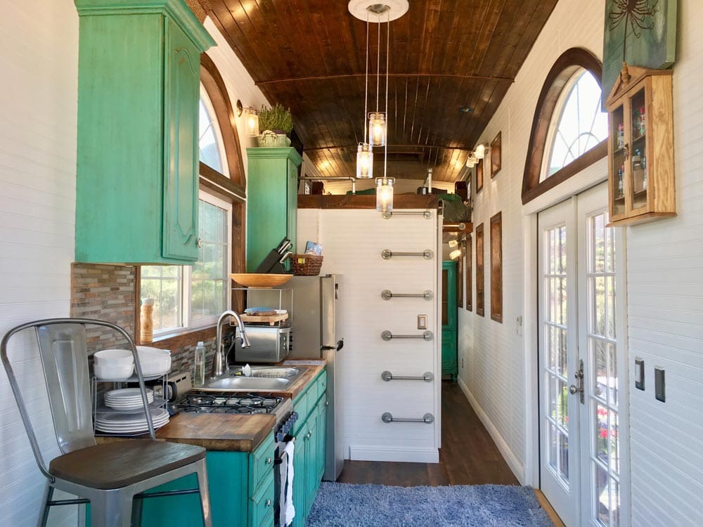 This Tiny House Near Zion Park Highlights The Vintage Aura 6 ark 8