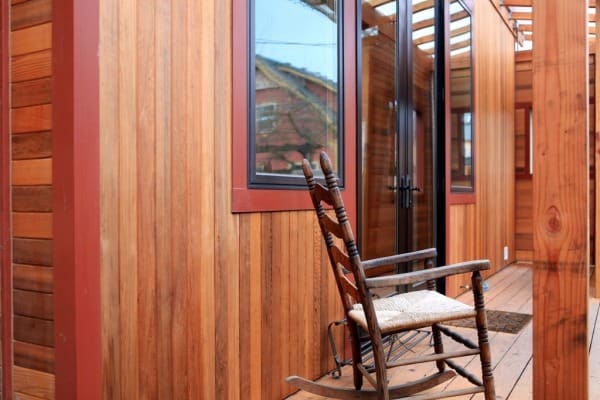 Tiny Vacation House In Portland - The Pocket House 7 the pocket house tiny house vacation 00010 600x400 1