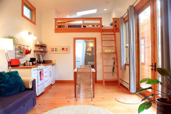 Tiny Vacation House In Portland - The Pocket House 5 the pocket house tiny house vacation 0003 600x400 1